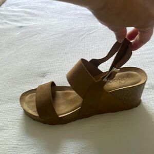 yokono brown wedge sandals. Good condition. wore once. size 8